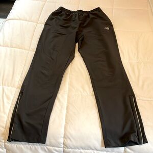 Men’s new balance athletic pants large